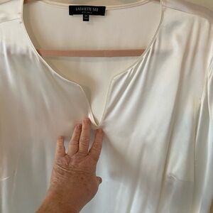Lafayette 148 Plus-Size 2X Luxe Charmeuse Khloe Silk Blouse.